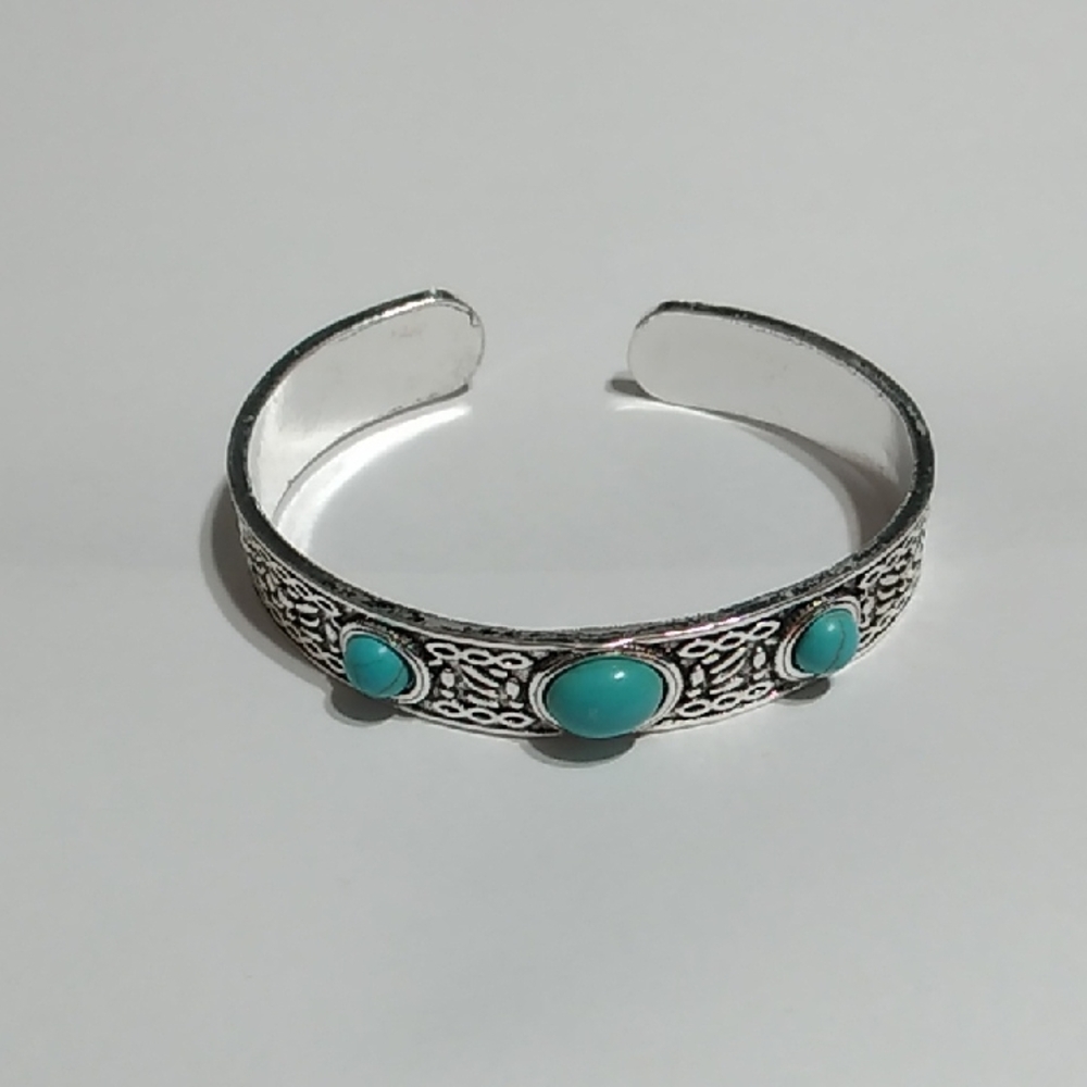 Intricate Silver Colour Bracelet with 3 Turquoise Stone Accents